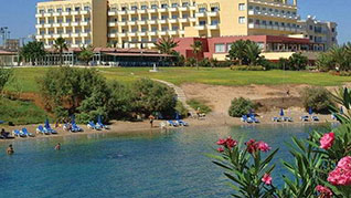 4 bed villa in Cyprus near the sea